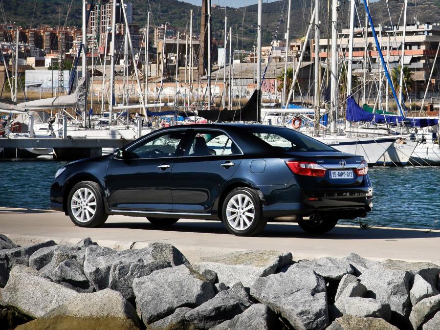  Toyota Camry 2011 года  (CIS) (фото 4 из 29)